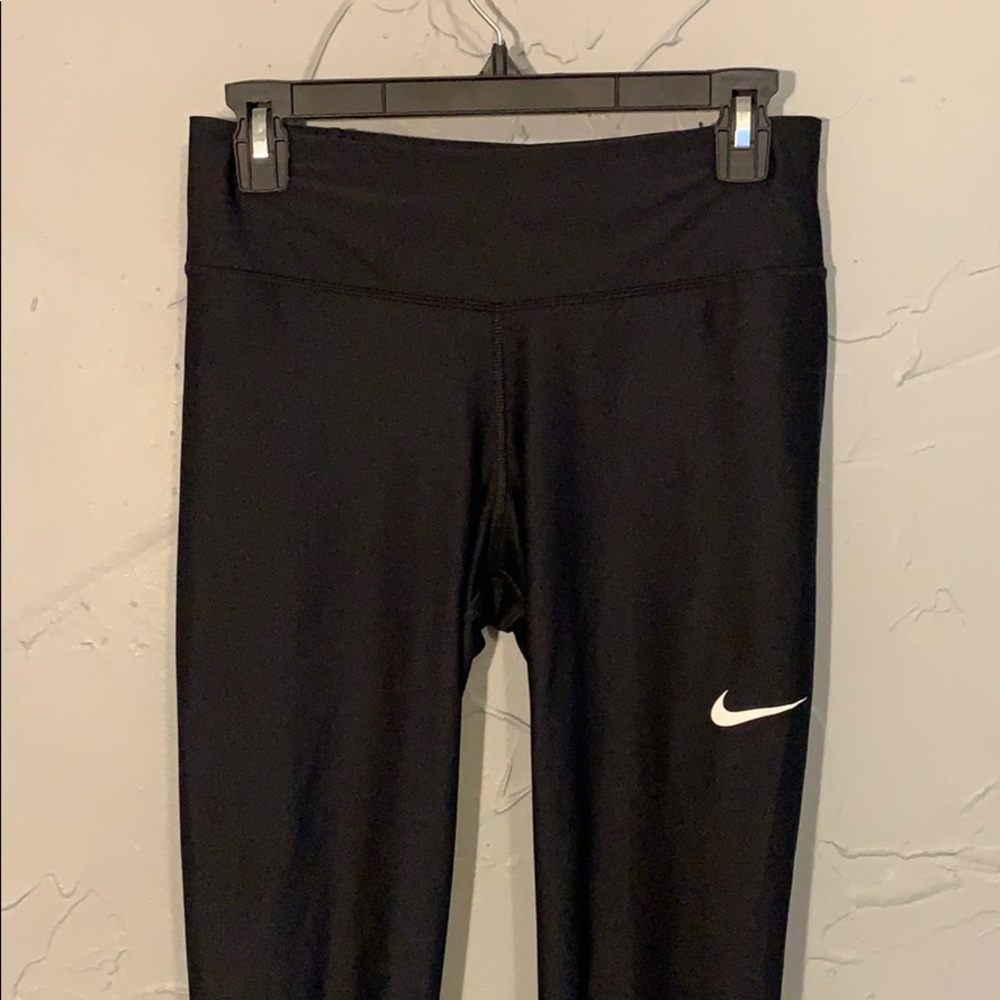 Nike Dri-Fit Cropped Leggings